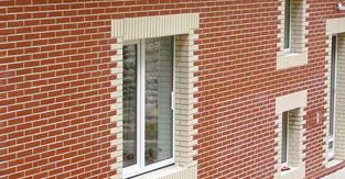 Использование клинкерной плитки на фасадах домов и коттеджей